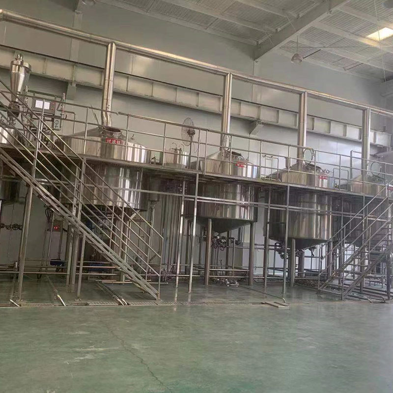 金凤精酿啤酒设备厂—平面布置、设备设计、制造、调试、培训等一条龙服务_COPY